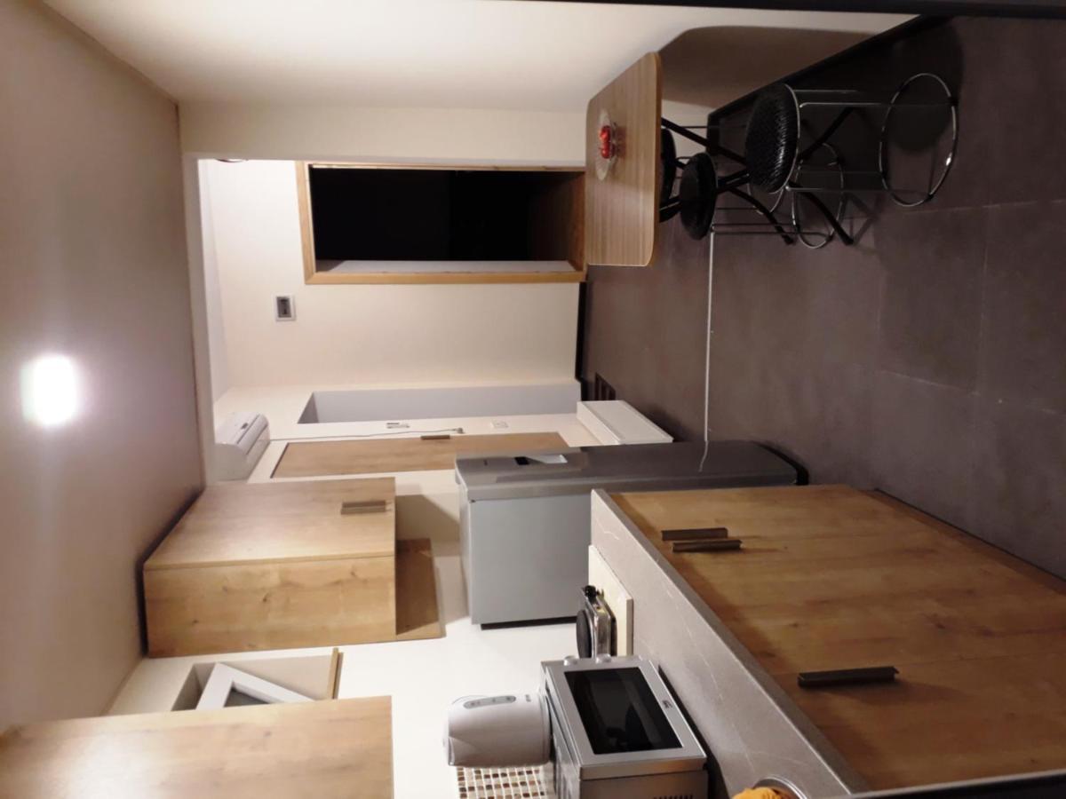 2 Bedroom Apartment In Chugureti Tbilisi Zewnętrze zdjęcie